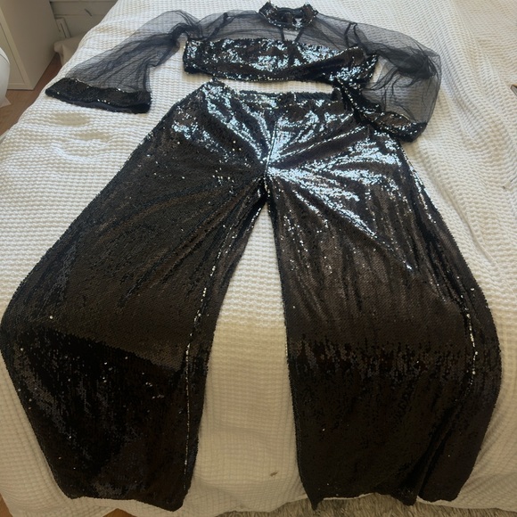 Ofuure Onyx Sequin Pants Set In Black - Picture 1 of 4